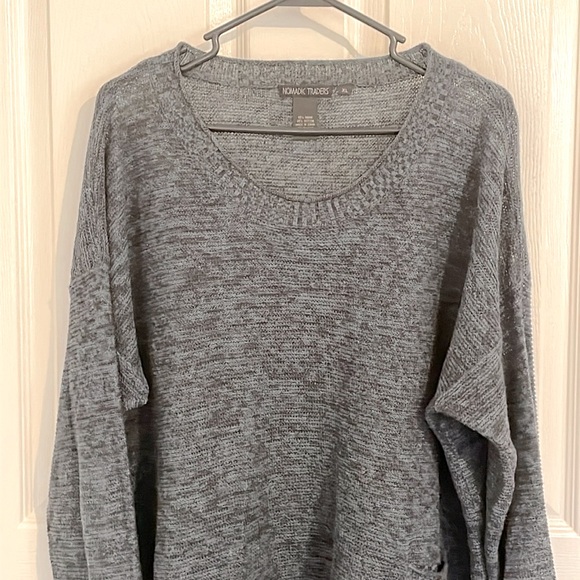 Nomadic Traders Blue Lightweight Sweater, front pocket, Size XL, - Picture 2 of 9